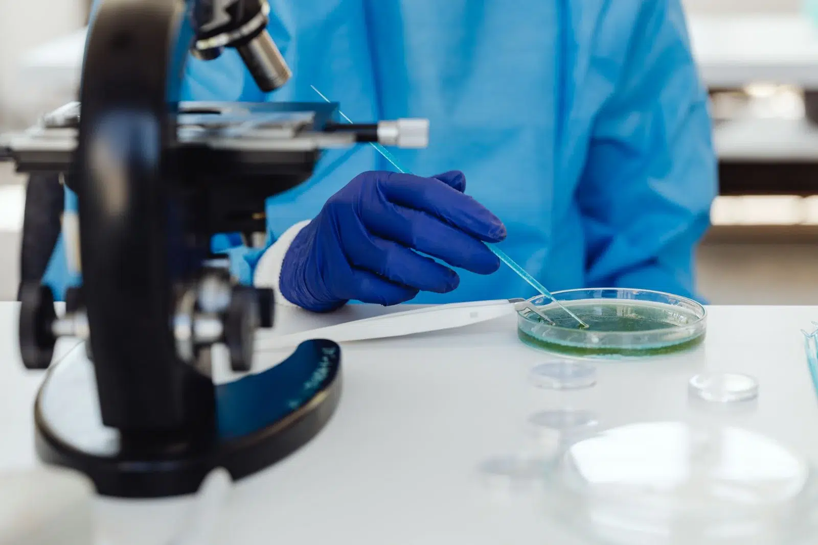 Cosmetic laboratory process for sunscreen formulation and testing